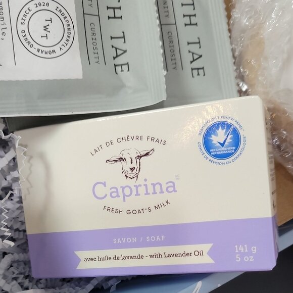 Luxury Gifting Box With Socks Mug Tea Soap & More For Relaxation - Picture 6 of 11